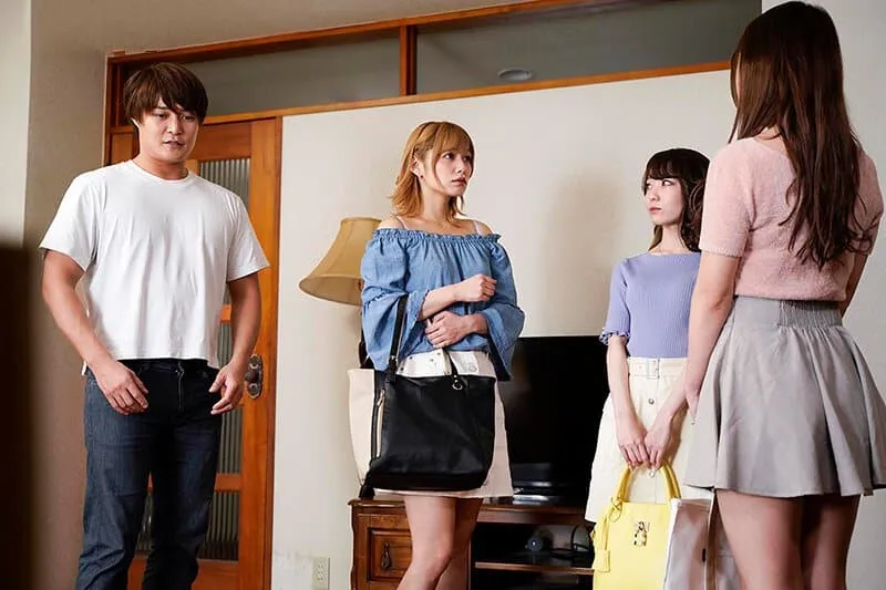 Anh ccò bắt cá nhiều tay và cái kết khi cả 3 cô nàng cùng gặp mặt nhau