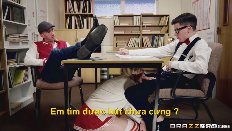 Phang gấu tên đầu em ghệ ở trường vietsub